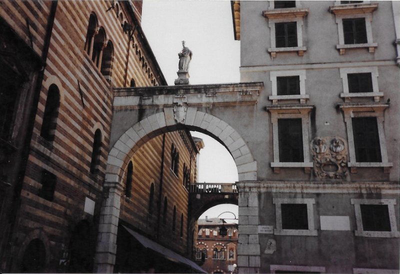 199803xx - 033 Venice, Florence, Rome.jpg